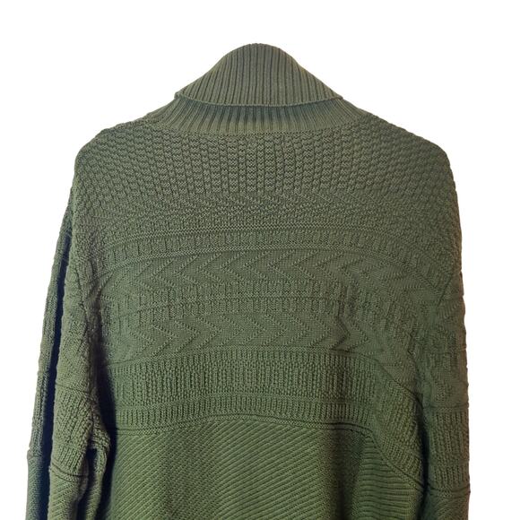 J. Peterman Aran Knit Cotton Fisherman Heritage Turtleneck Sweater Green Medium - Picture 5 of 10